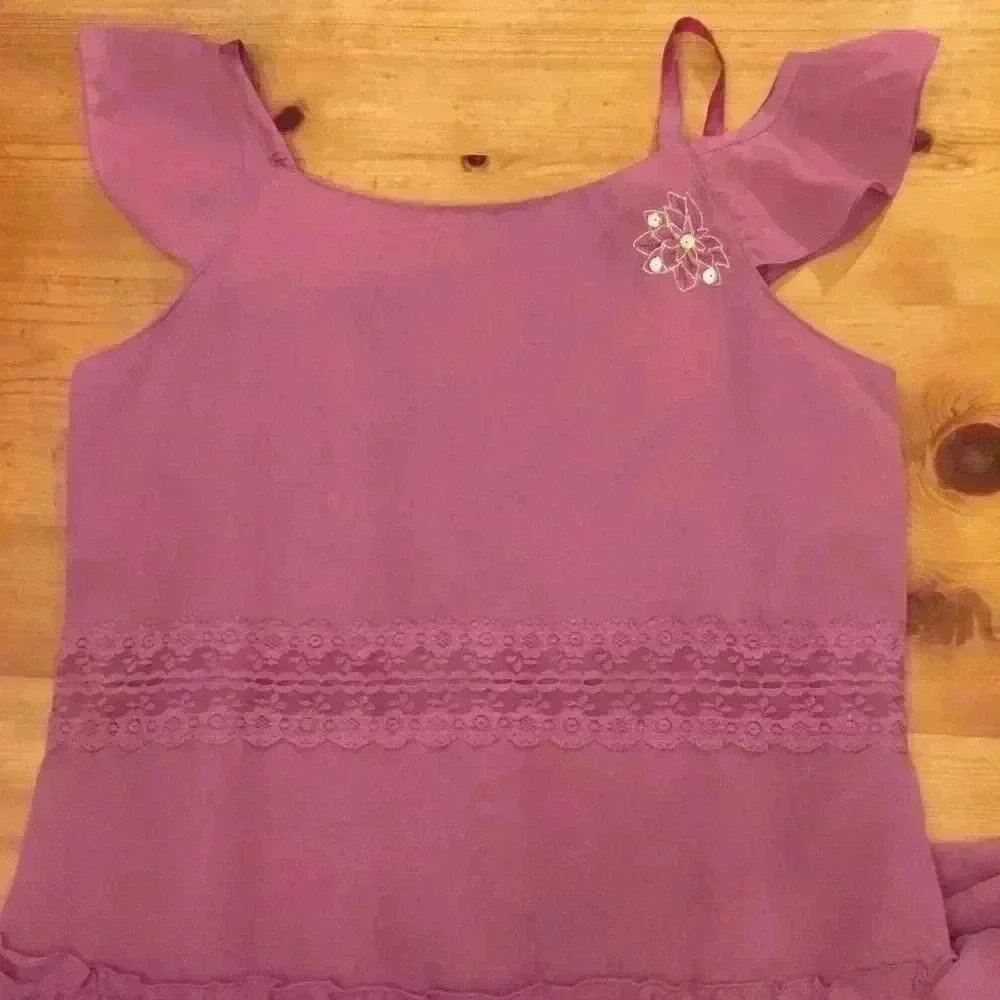 American Girl Dress with Free Gift - Picture 2 of 8